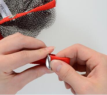 How To Overturn The Metal Mesh Gloves From Left Hand To Right Hand