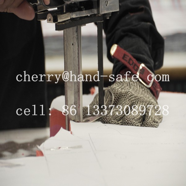 To hand protection gloves, what is the difference between EN 1082-1 and EN388?